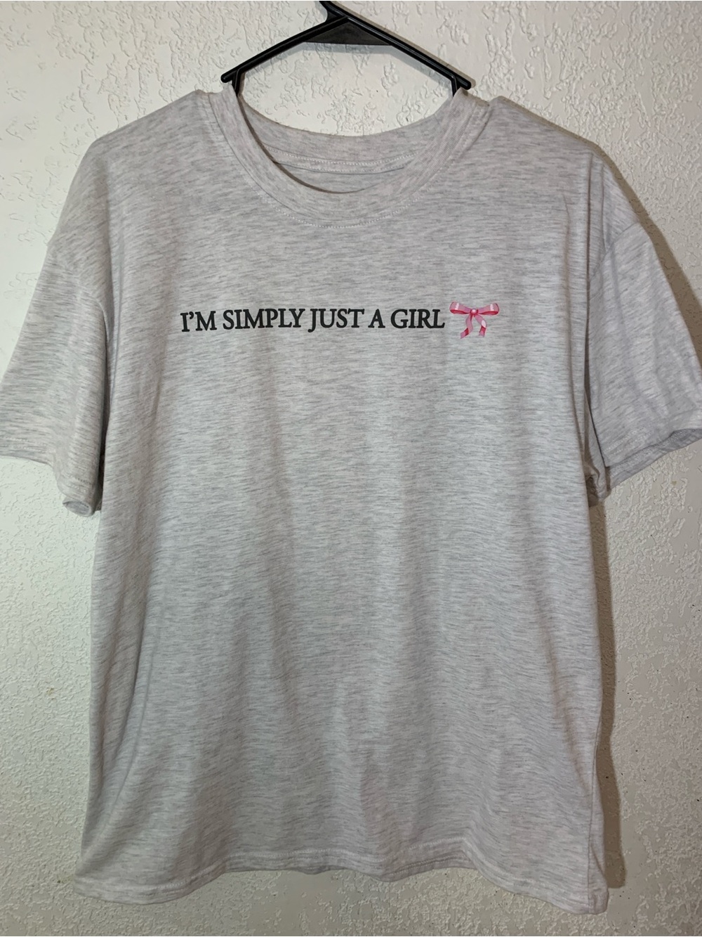 Girls' Light Gray Graphic Tee with Pink Bow - 'I'm Simply Just a Girl'